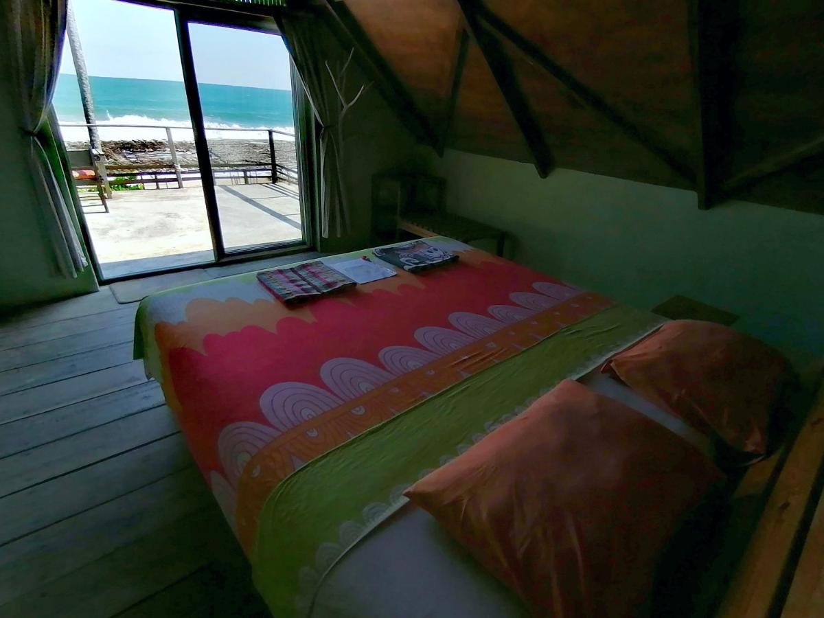 Afro Beach Eco Resort Butre Eksteriør billede