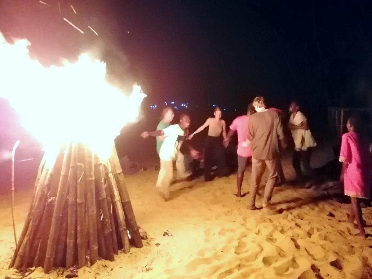 Afro Beach Eco Resort Butre Eksteriør billede