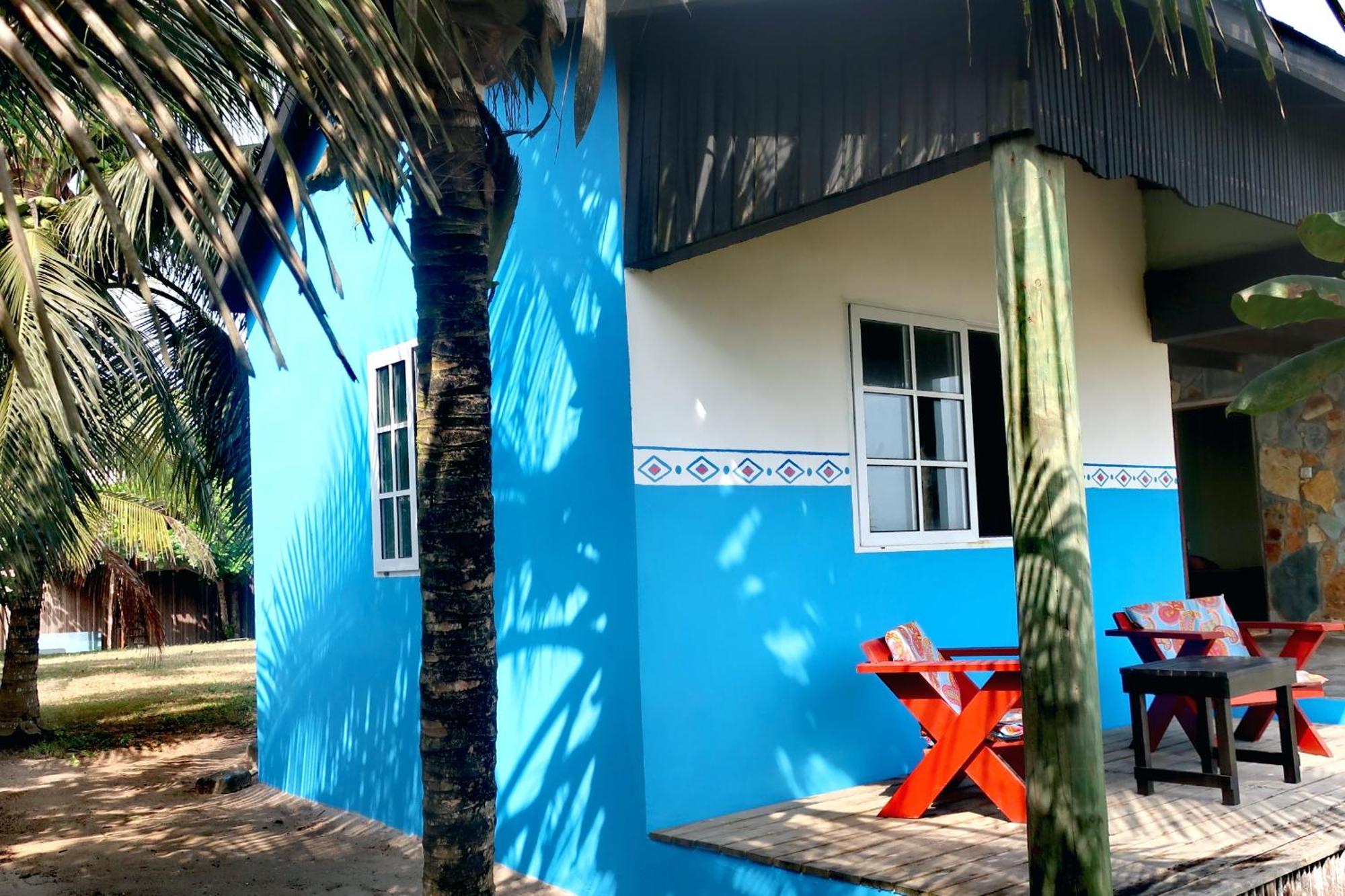 Afro Beach Eco Resort Butre Værelse billede