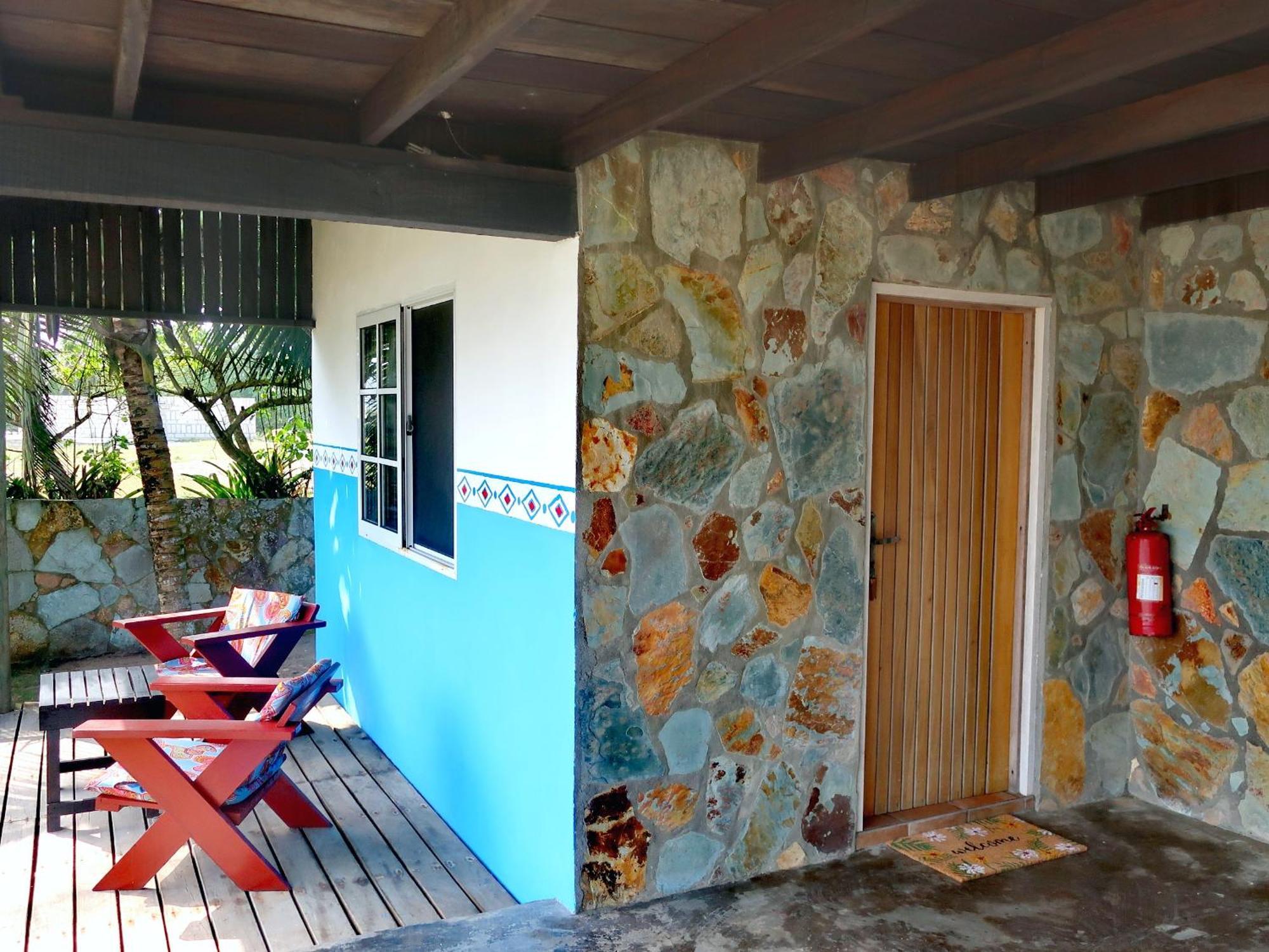 Afro Beach Eco Resort Butre Værelse billede